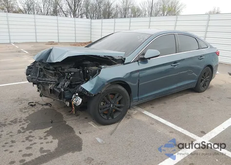 2017 Hyundai Sonata z USA, uszkodzony, nr VIN 5NPE24AF0HH568340